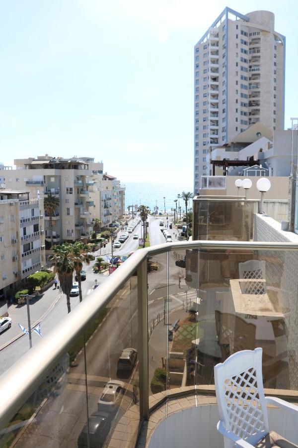 Beutifull View Of Batyam Leilighet Bat Yam Eksteriør bilde