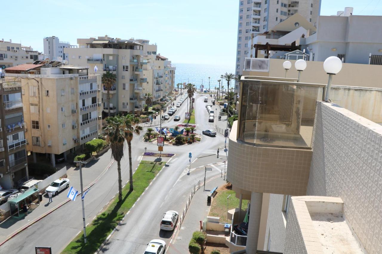 Beutifull View Of Batyam Leilighet Bat Yam Eksteriør bilde